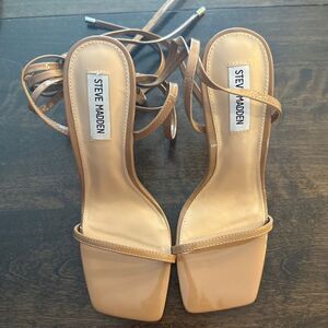Steven Madden Strappy Sandals Lace Up Size 9 Tan
